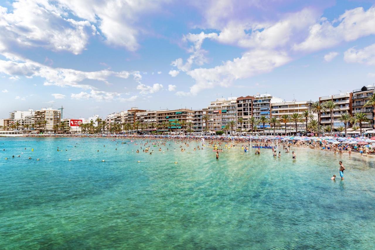Casa Godisa Lägenhet Torrevieja Exteriör bild