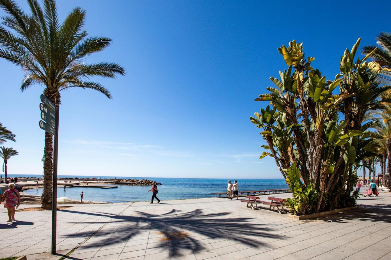 Casa Godisa Lägenhet Torrevieja Exteriör bild